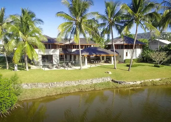 22 Ruby Close - Lakeside Home In Port Douglas