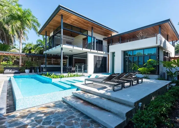 8 Beachfront Mirage Port Douglas